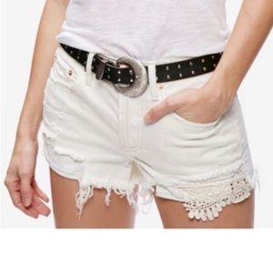 NWT free people daisy chain chain denim shorts
